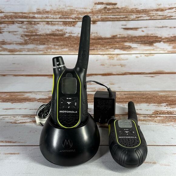 Motorola Talkabout SX700 2-Way Radio Set 12 Mile Range 22 Channels Pair Used - Picture 1 of 5
